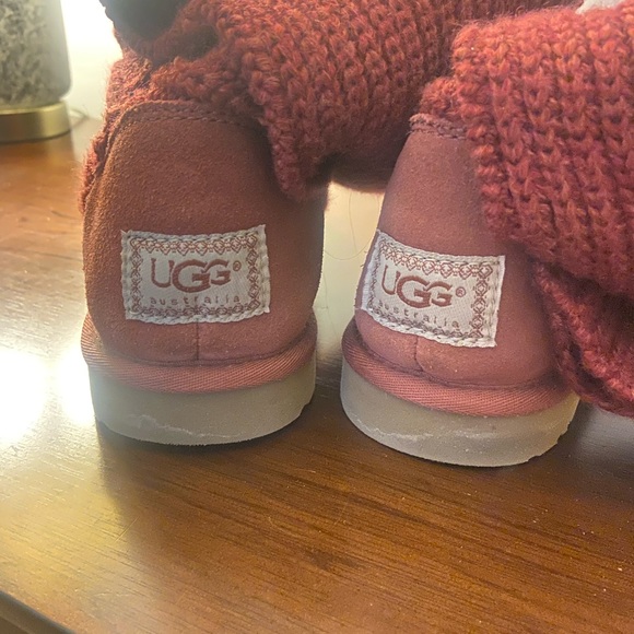 UGG Sweater Boots - Picture 7 of 7